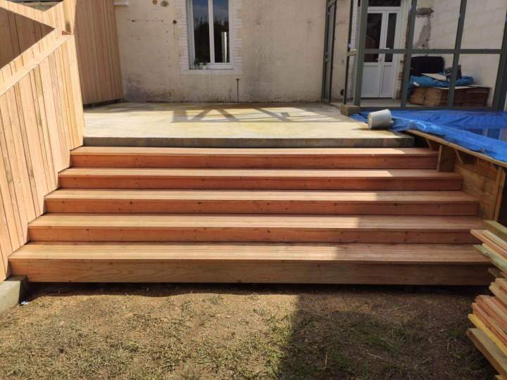 Construction escalier extérieur en bois Airvault